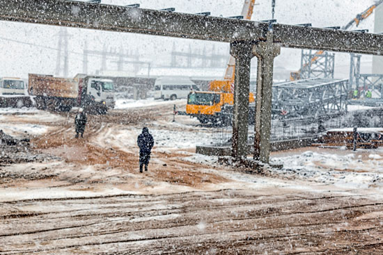 is it wise to pour concrete in cold weather