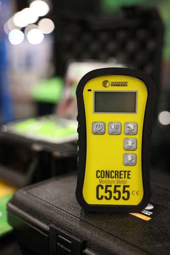 Using a C555 concrete moisture meter